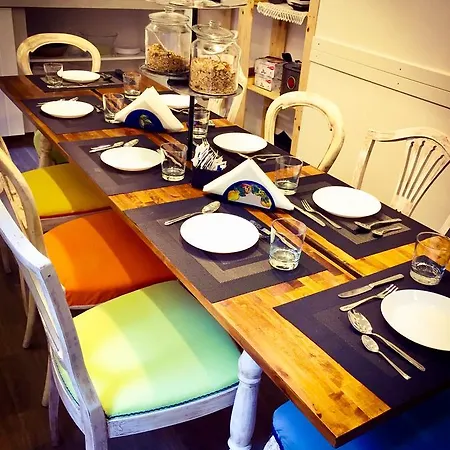 Bed & Breakfast Station 4*